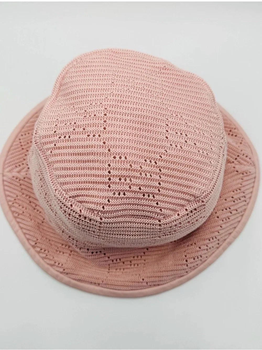 Gucci GG Pink $450 Malibu Crochet Cable Knit Bucket Hat XL NWOT - Picture 5 of 11
